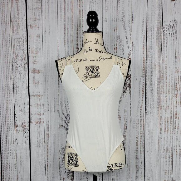 Shein Women's Large Cream Ribbed V-Neck Classic Chic Tank Top Bodysuit - Picture 1 of 6